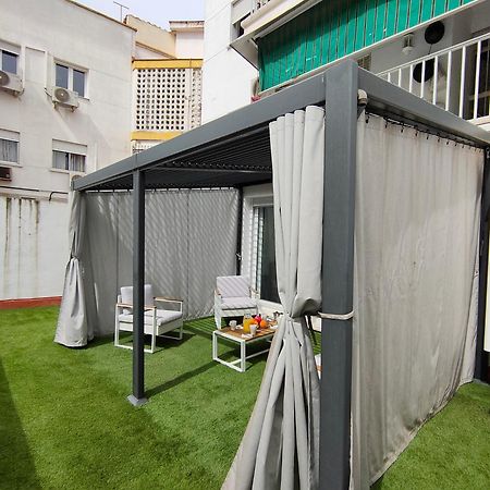 Casa Mallen, Con Amplia Terraza, En El Barrio De Nervion セビリア エクステリア 写真