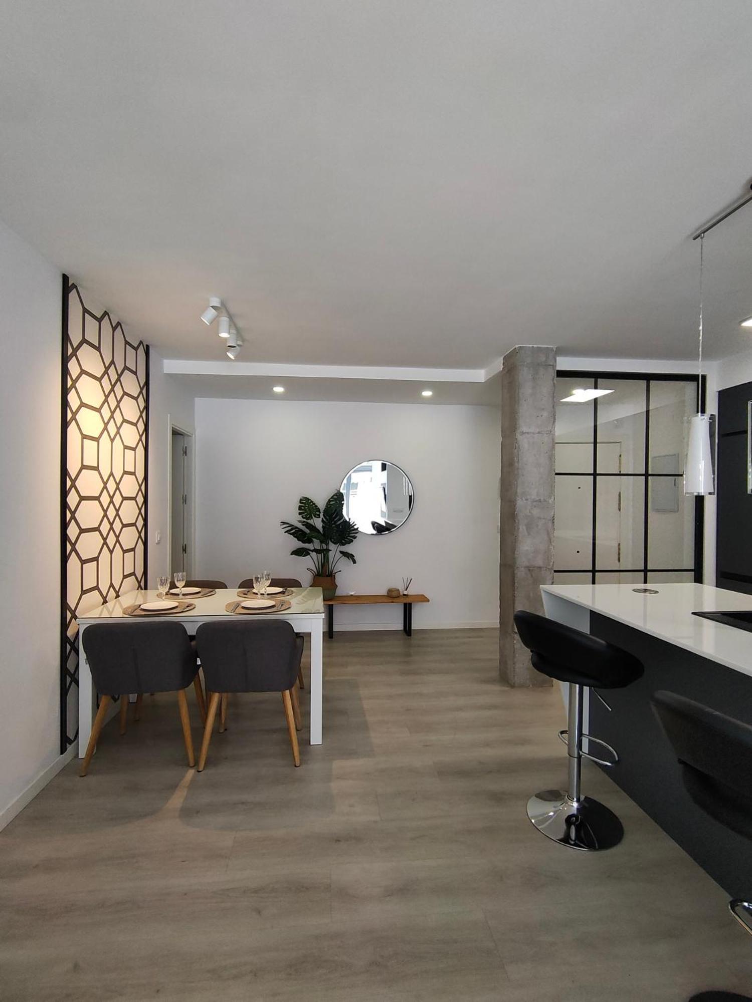 Casa Mallen, Con Amplia Terraza, En El Barrio De Nervion セビリア エクステリア 写真